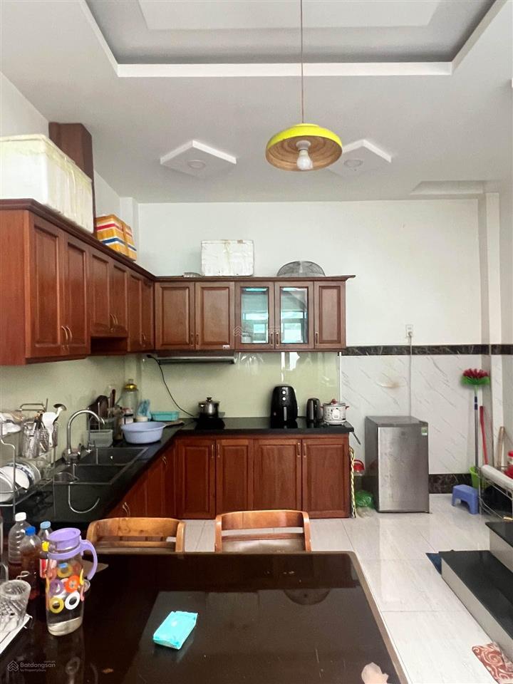 Giảm sốc 600 triệu chỉ còn 6.1 tỷ nhà đẹp hẻm xe hơi tránh nhau gần lê văn việt 2t2pn