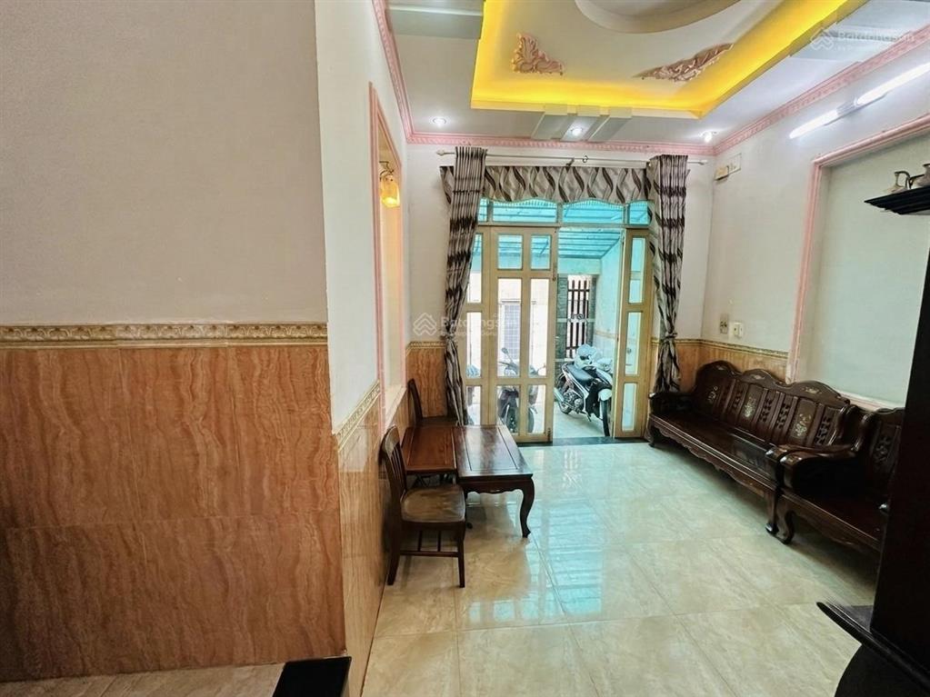 Nhà đẹp man thiện dt72m2 2t2pn oto đổ cửa giá cạnh tranh 6,2 tỷ