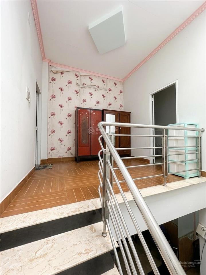 Nhà đẹp man thiện dt72m2 2t2pn oto đổ cửa giá cạnh tranh 6,2 tỷ