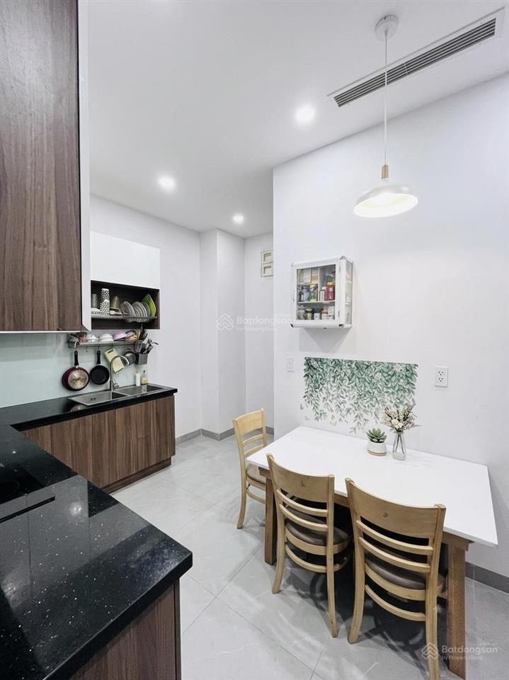 Siêu vip khu vực thủ đức dtsd189m2 3t 4pn oto đỗ cửa chủ giảm sốc 400tr giá bán 10,1 tỷ