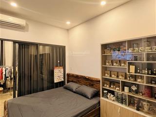 Siêu vip khu vực thủ đức dtsd189m2 3t 4pn oto đỗ cửa chủ giảm sốc 400tr giá bán 10,1 tỷ