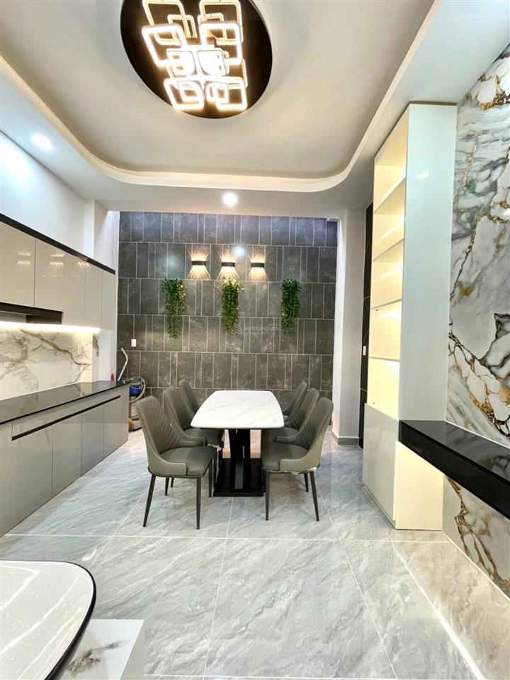 Nhà đẹp full nội thất 5pn, 3wc hẻm xe hơi thông tăng nhơn phú giá 7.95 tỷ