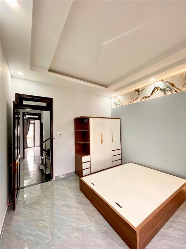 Nhà đẹp full nội thất 5pn, 3wc hẻm xe hơi thông tăng nhơn phú giá 7.95 tỷ
