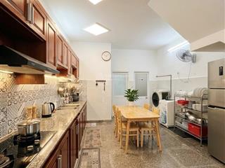 Lô góc 2mt kinh doanh  hiệp phú 2t  4pn  2wc giá 3,5 tỷ dt 40m2 chỉ 200m ra song hành hà nội