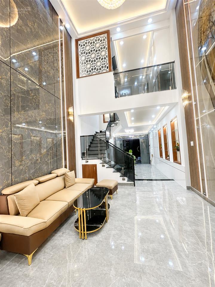 Hot! nhà mới dt55m2 5t 5pn  sát vạn phúc city hẻm xe hơi sổ hoàn công cho thuê 25tr/th giá8,7tỷ