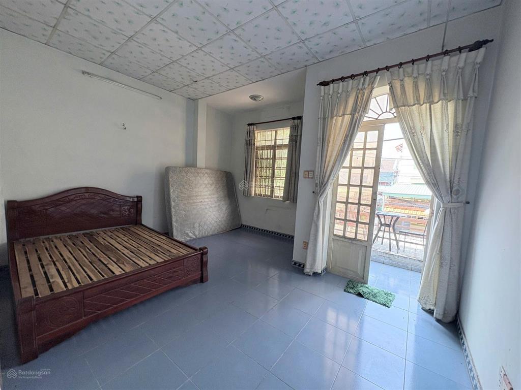 Cho thuê nr 2pn, 3wc, giá chỉ với 14 triệu, 77.4m2 tại 8a, đường 15, p hiệp bình phước, thủ đức