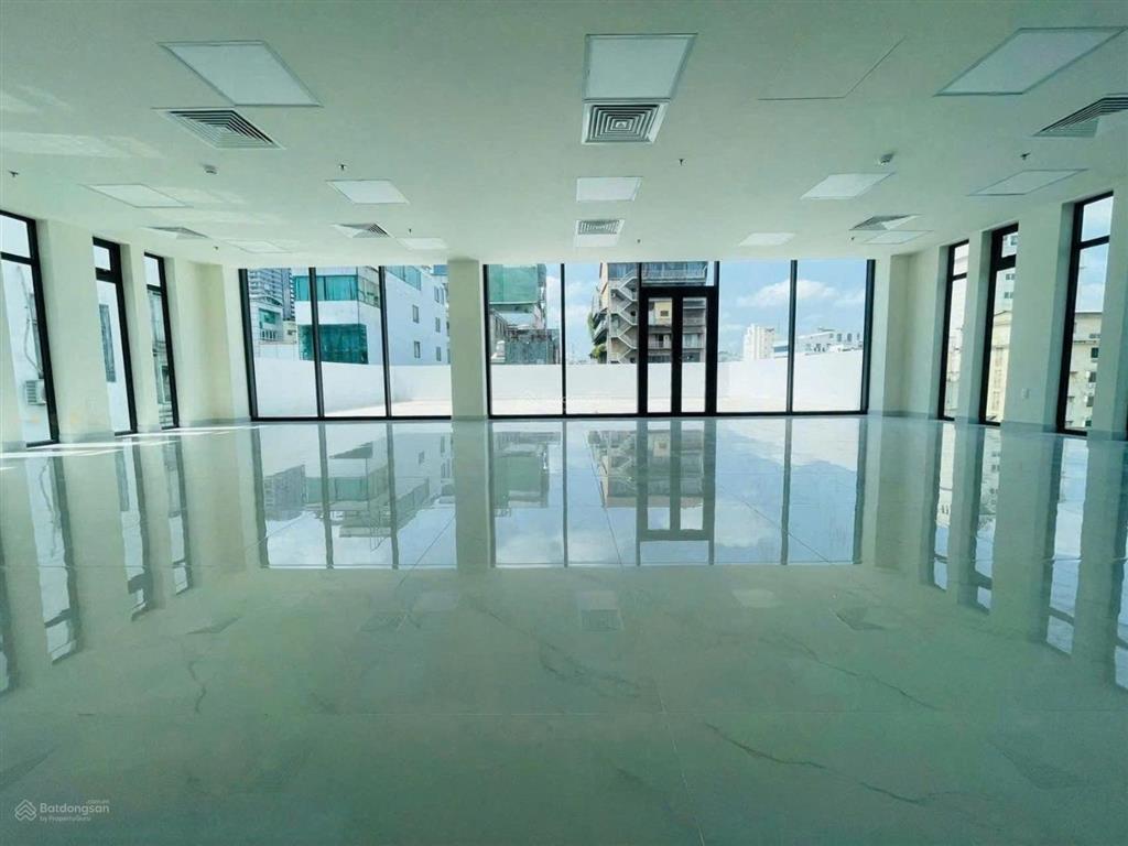 Building mt hai bà trưng q3  dt 8.5x26.5m  kết cấu hầm 8 tầng  hđt 330tr/tháng. giá bán 150 tỷ