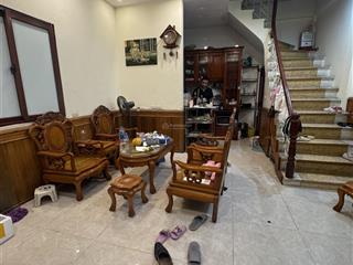 Cho thuê nhà riêng 33m2 x 5 tầng tại ngõ 1 phố bùi xương trạch  thanh xuân