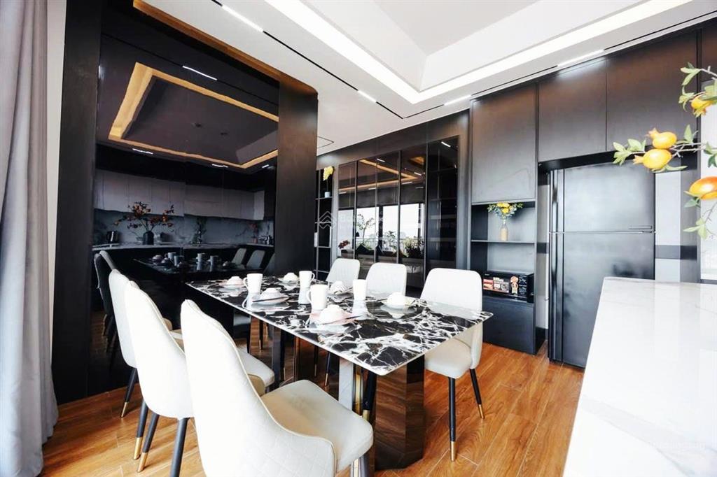 70 tỷ nhỉnh mặt phố trịnh công sơn 121m2*5t mt 6m kinh doanh bất chấp mọi loại hình, view hồ tây