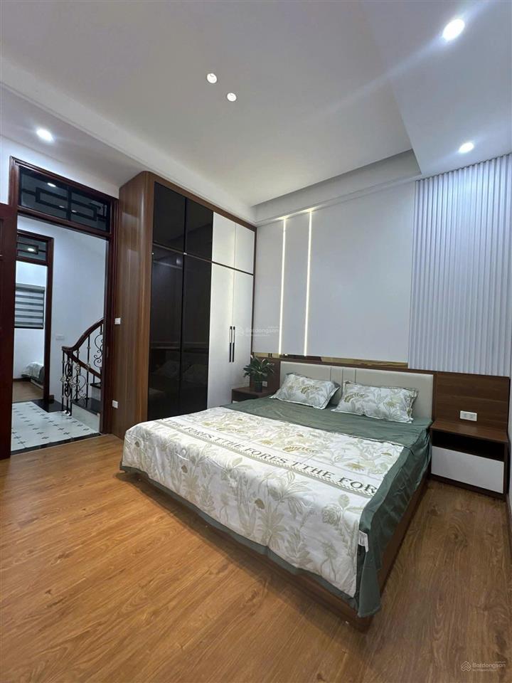 Nhà đẹp đỗ nhuận 50m2*7t mt 5m 13 tỷ gara ô tô, thang máy, kinh doanh, hàng xóm công viên hòa bình