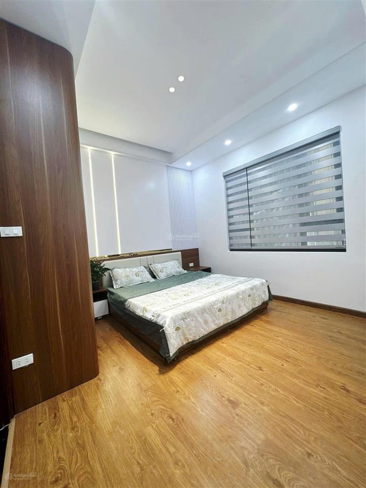 Nhà đẹp đỗ nhuận 50m2*7t mt 5m 13 tỷ gara ô tô, thang máy, kinh doanh, hàng xóm công viên hòa bình
