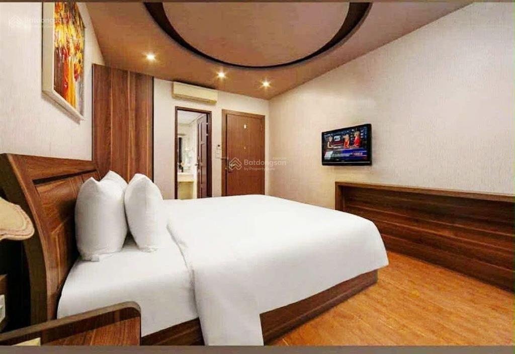 Tòa khách sạn mặt phố trần quốc vượng 145m*8t mt10m 70 tỷ lô góc, vỉa hè, ô tô, doanh thu 180tr/th