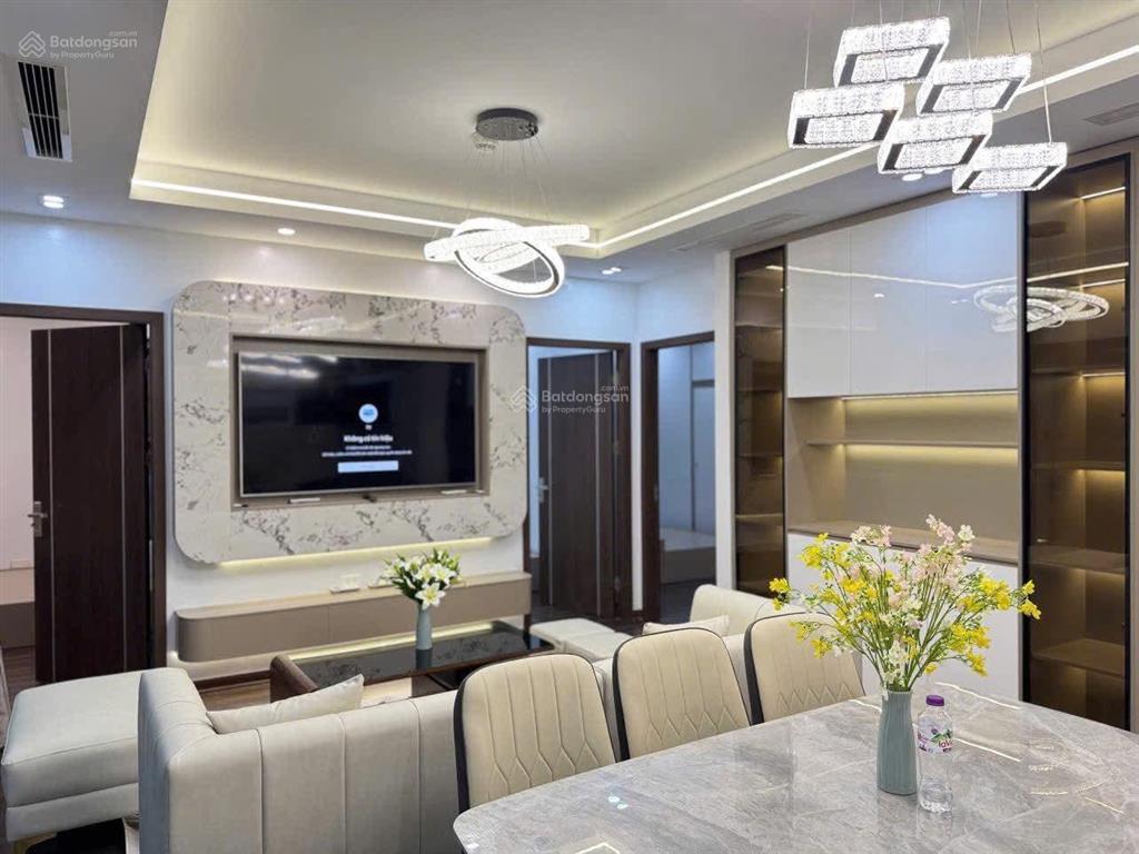 Chung cư cao cấp k35 tân mai 82m 6,8 tỷ 2 ngủ 2vs tặng full nội thất.