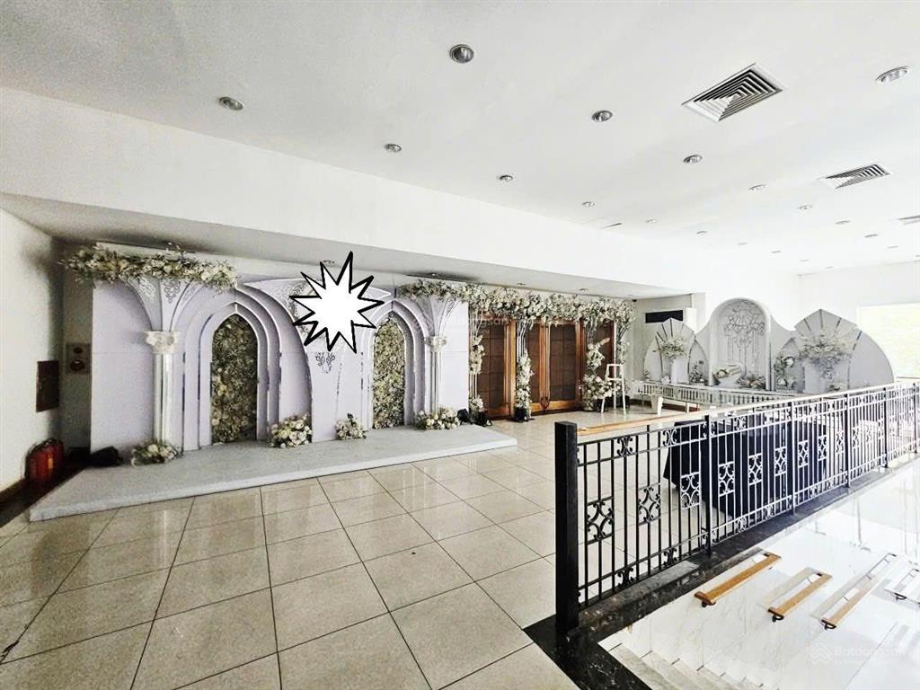 Mặt phố lê đức thọ 1550m2*2t mt 50m 450 tỷ 3 thoáng xây tòa nhà hỗn hợp dịch vụ thương mại vp ksạn
