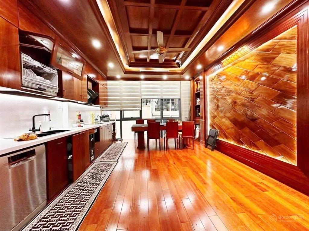 Hiếm, 50 tỷ tòa nhà huỳnh thúc kháng 82m*8t mt 8m lô góc vỉa hè, đường 3 làn xe chạy  thang máy