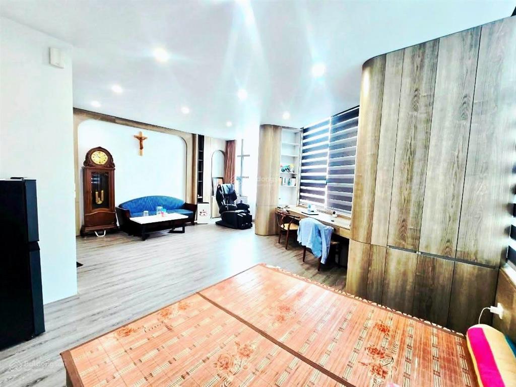 21 tỷ nhà đẹp phân lô phạm tuấn tài 54m2*6t mt 6.2m gara, ô tô tránh, lô góc, thang máy, kinh doanh