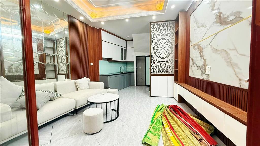 Bán nhà xuân đỉnh 35m2*6t mt 5m 7 tỷ, nhà mới ở luôn, ô tô đỗ cổng, 4 phòng ngủ đủ công năng