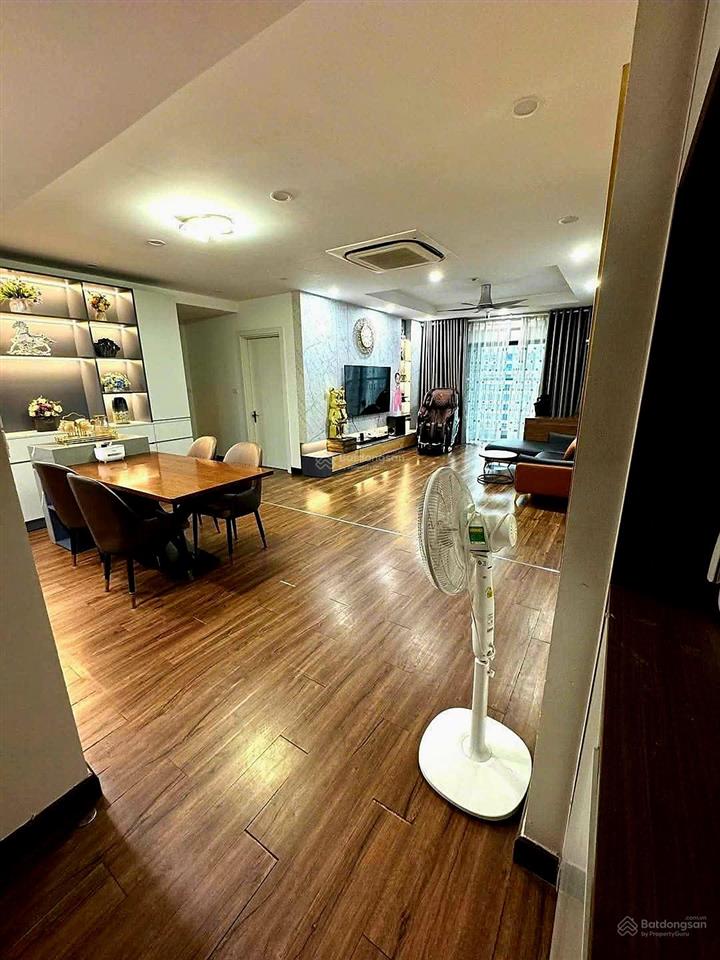Nhà đẹp đông ngạc 70m2*5t mt 5m 17 tỷ gara ô tô, thang máy, kinh doanh, văn phòng, không quy hoạch