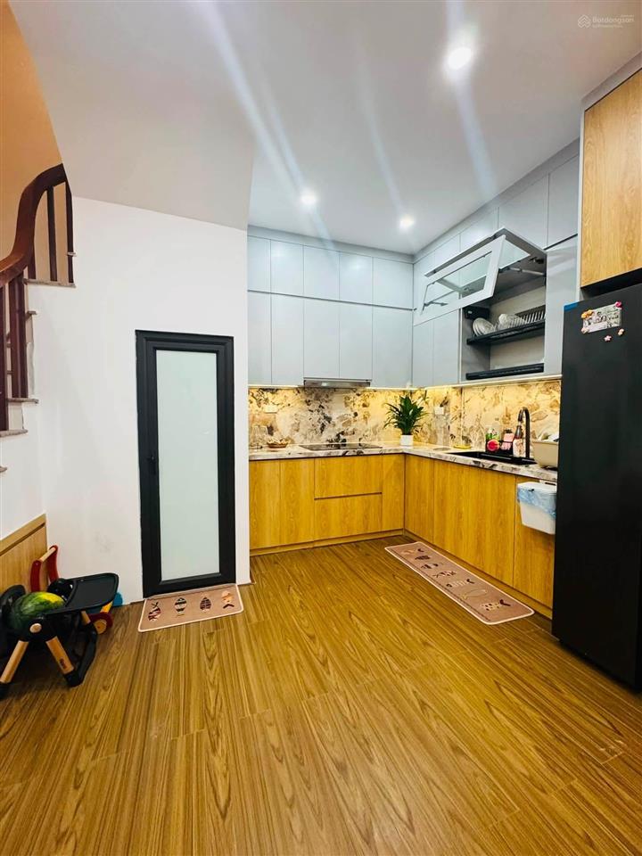 8 tỷ nhà đẹp xuân đỉnh 40m*5t mt4.5m dân xây chắc chắn, ở luôn, tặng full nội thất, 5m ô tô