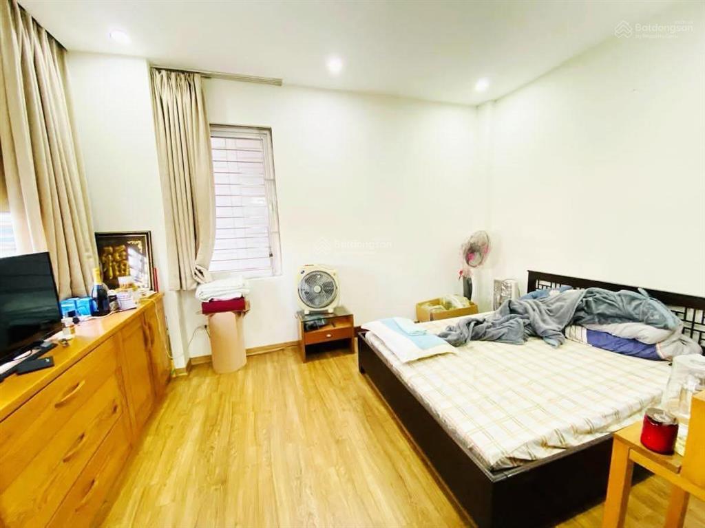 16 tỷ trần quốc hoàn 52m*5t mt4m nhà đẹp phân lô, gara ô tô, lô góc, 2 thoáng, chủ xây tâm huyết