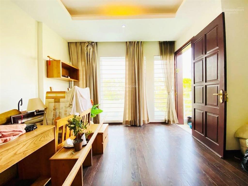 16 tỷ trần quốc hoàn 52m*5t mt4m nhà đẹp phân lô, gara ô tô, lô góc, 2 thoáng, chủ xây tâm huyết