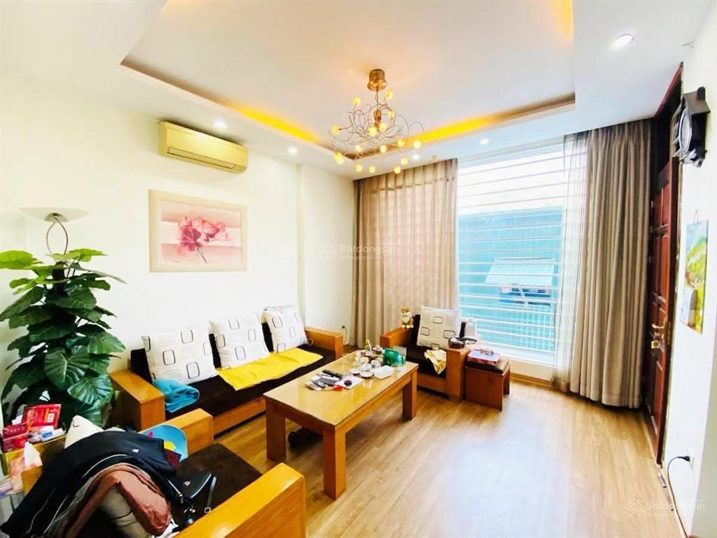 16 tỷ trần quốc hoàn 52m*5t mt4m nhà đẹp phân lô, gara ô tô, lô góc, 2 thoáng, chủ xây tâm huyết