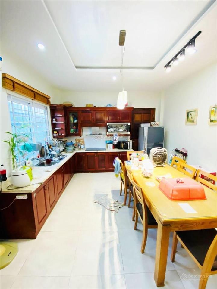 16 tỷ trần quốc hoàn 52m*5t mt4m nhà đẹp phân lô, gara ô tô, lô góc, 2 thoáng, chủ xây tâm huyết