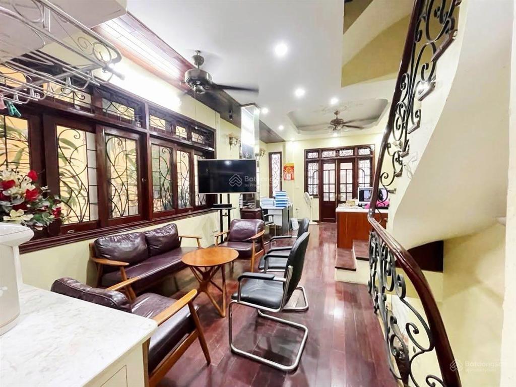 20 tỷ phố vip trần quốc hoàn 60m*5t mt8m, hiếm nhà bán, lô góc 3 mặt tiền, ô tô vòng quanh