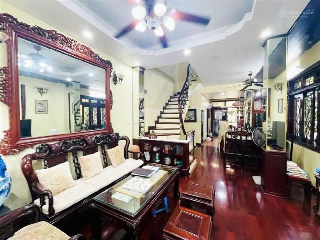 20 tỷ phố vip trần quốc hoàn 60m*5t mt8m, hiếm nhà bán, lô góc 3 mặt tiền, ô tô vòng quanh