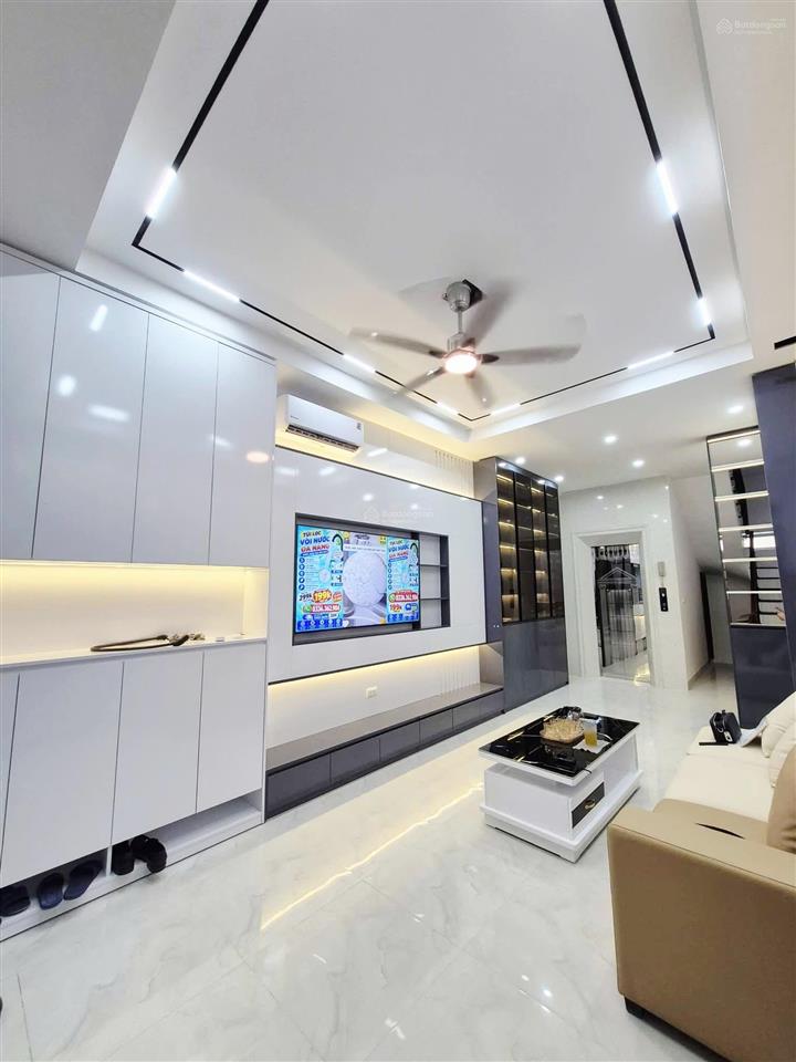 Bán nhà trung phụng 33m*4t mt3.5m 6.9 tỷ ngõ thông, kinh doanh  2 thoáng, tặng full nội thất