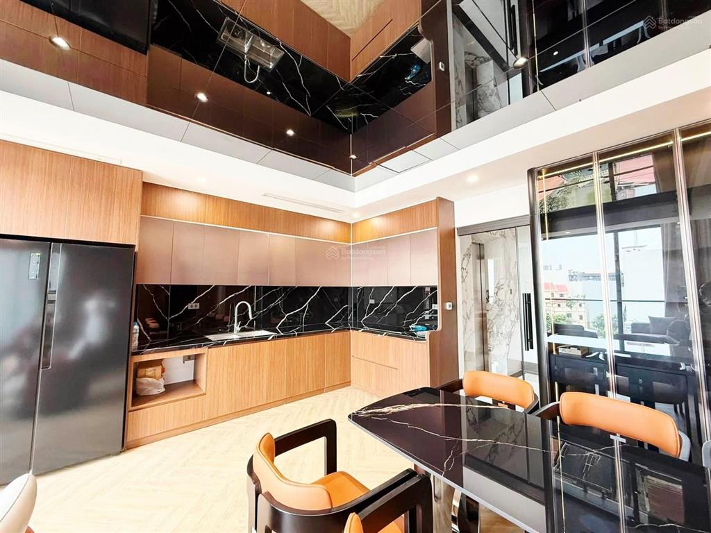 Nhà đẹp cổ nhuế 56m2*7t mt 5m 14 tỷ lô góc 3 thoáng, gara ô tô, thang máy, tặng full nội thất