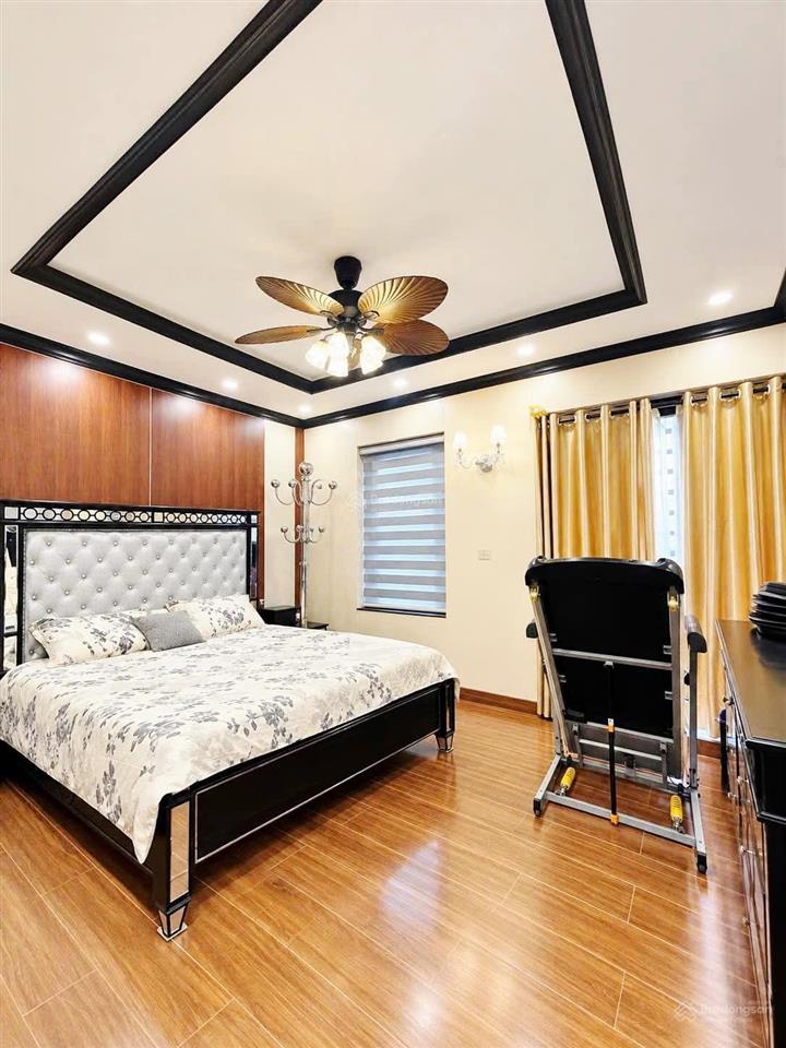 Nhà đẹp đội cấn ba đình 85m 4 tầng mt6m giá 28 tỷ gara ô tô  ở cực sướng