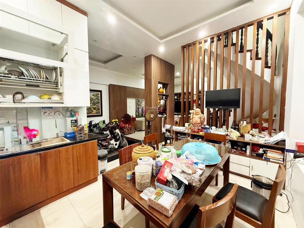 29 tỷ nhà đẹp nguyên hồng 75m*6t mt6m vị trí phân lô, gara, vỉa hè ô tô tránh, hiếm, sổ đỏ đẹp