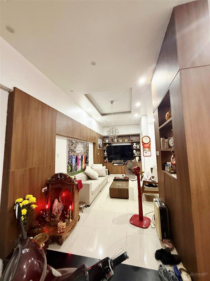 29 tỷ nhà đẹp nguyên hồng 75m*6t mt6m vị trí phân lô, gara, vỉa hè ô tô tránh, hiếm, sổ đỏ đẹp