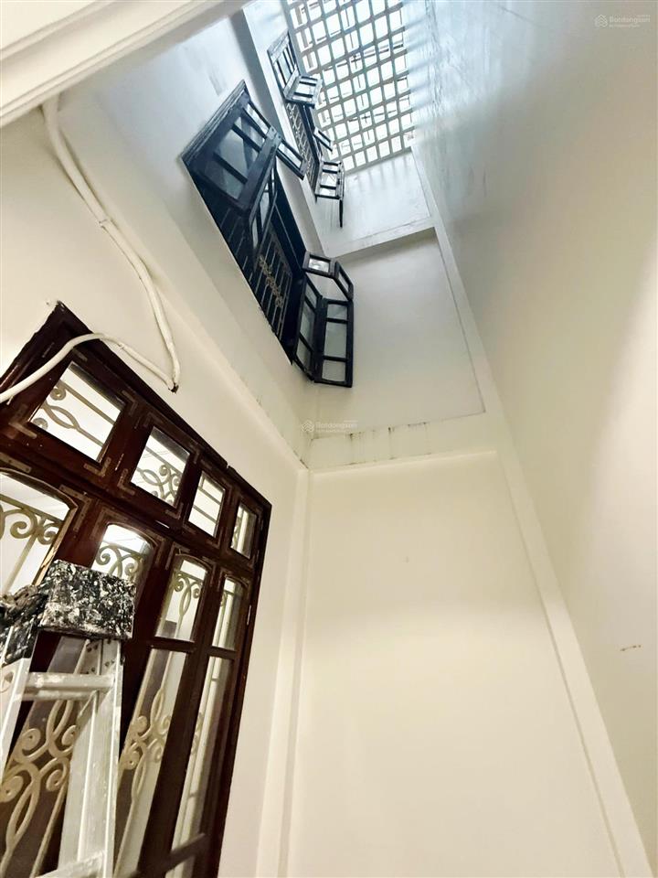 29 tỷ nhà đẹp nguyên hồng 75m*6t mt6m vị trí phân lô, gara, vỉa hè ô tô tránh, hiếm, sổ đỏ đẹp