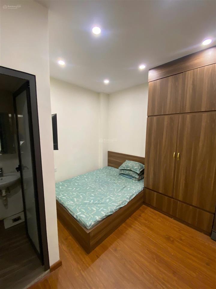 Phải nhanh ccmn đh điện lực full đồ cao cấp giá 4tr, ban công