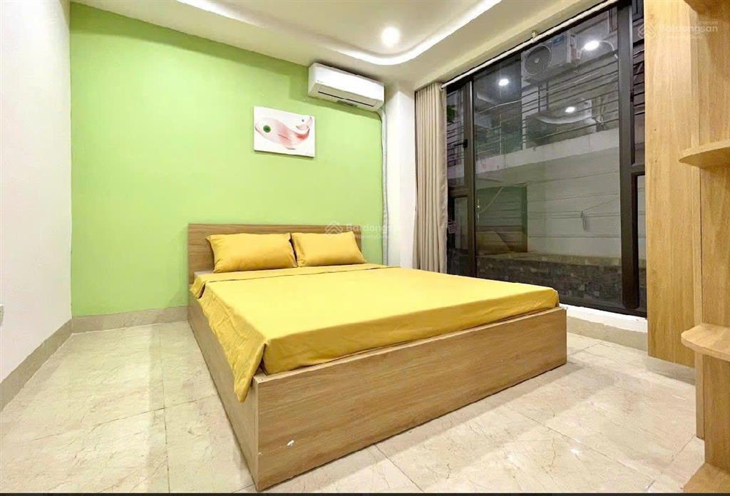 Ccmn ban công hồ hoàng cầu 5tr/th  full bếp  siêu rộng 27m2
