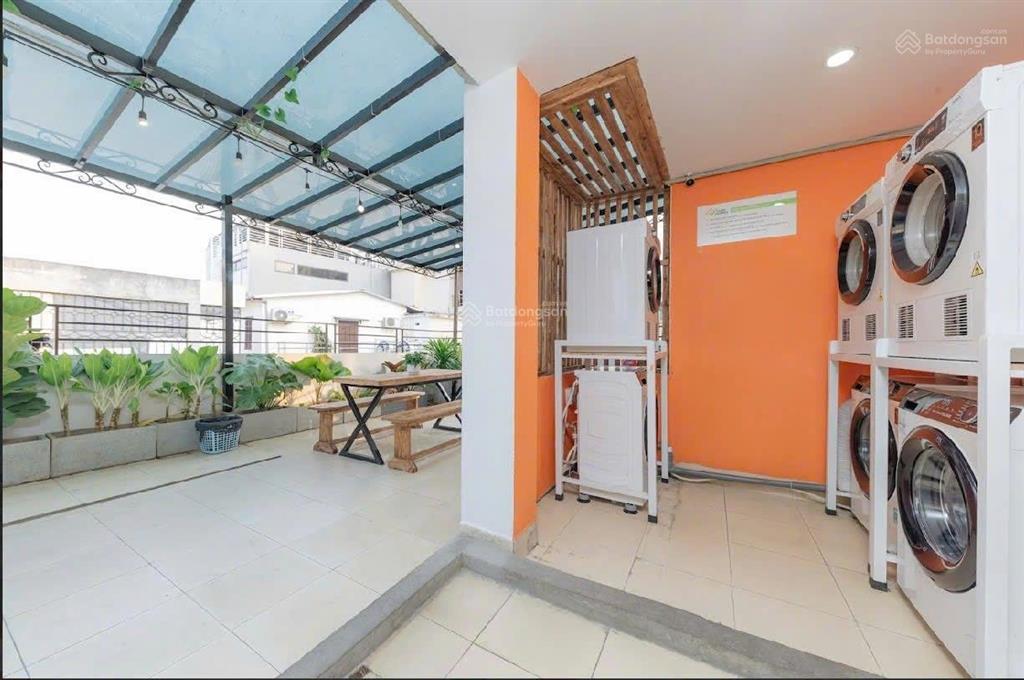 Ccmn ban công hồ hoàng cầu 5tr/th  full bếp  siêu rộng 27m2