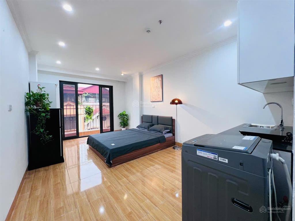 Bán nhà cũ xây ccmn cổng bách khoa  ktqd (300m) 67m2 giá 12,6 tỷ