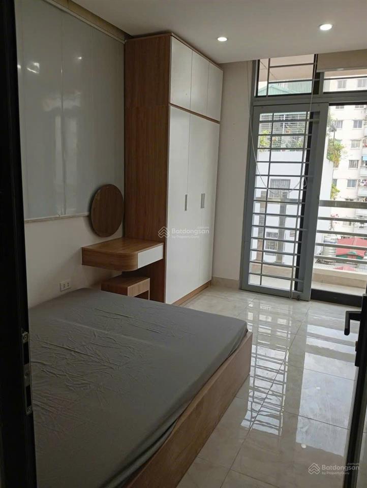 Ccmn nguyễn trãi  3 ngủ 1 khách 8tr2 70m2, full đồ mới 100%, ban công, máy giặt riêng