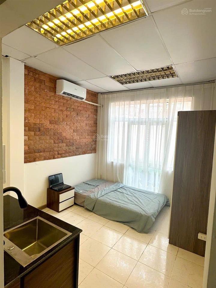 Phải nhanh  ccmn đội cấn thang máy  studio 3,6tr bếp hút mùi, tòa nhà mới