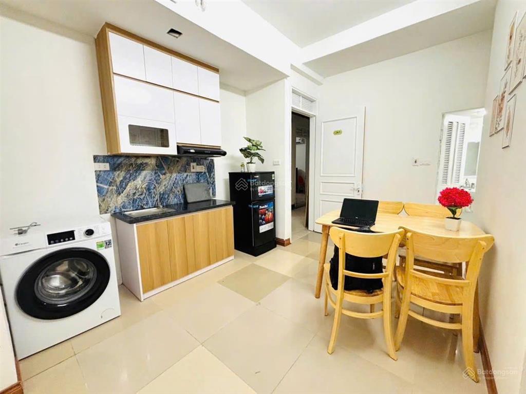 Bán nhà cũ xây ccmn cổng bách kinh xây 82m2 giá 11,7 tỷ, dòng tiền 3 tỷ năm