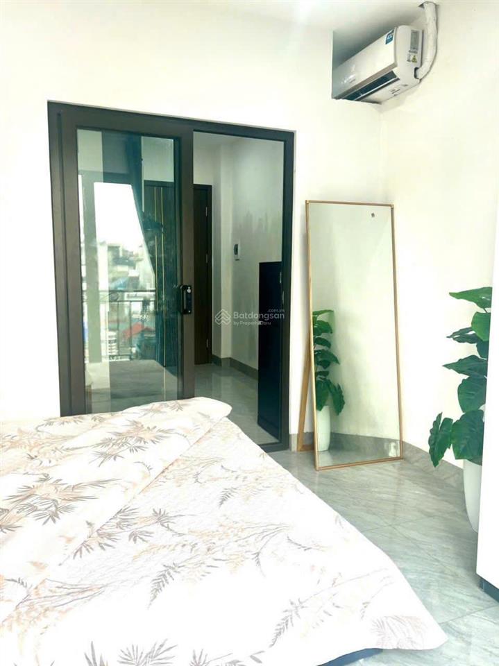 Ccmn cao cấp hv ngân hàng thái hà giá 5,7tr 35m2 có ban công máy giặt