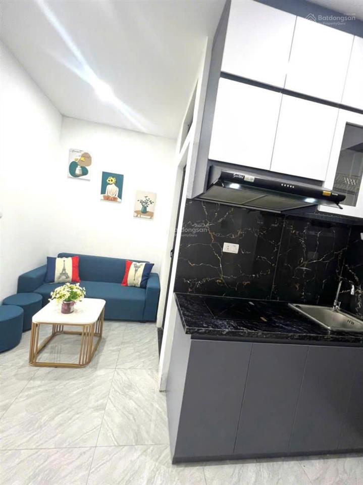Ccmn cao cấp hv ngân hàng thái hà giá 5,7tr 35m2 có ban công máy giặt