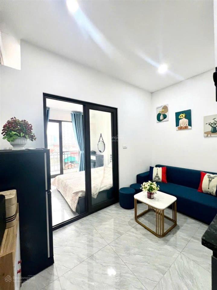 Ccmn cao cấp hv ngân hàng thái hà giá 5,7tr 35m2 có ban công máy giặt