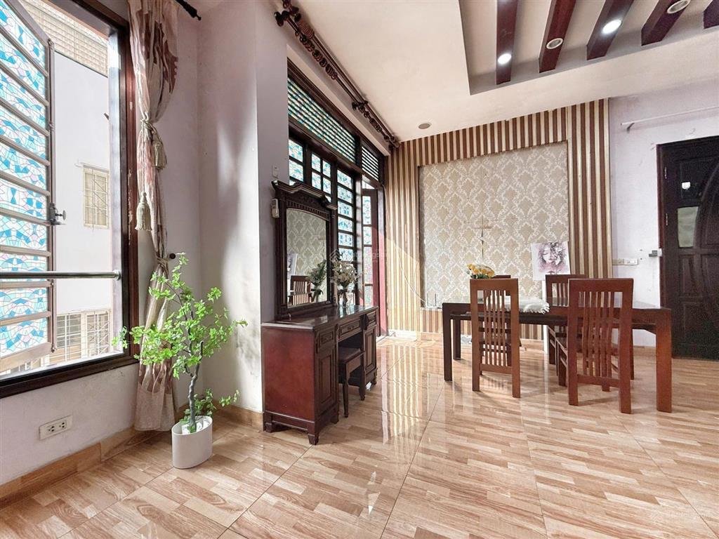 Cát linh  ccmn 1 ngủ 1 khách 50m², ban công, máy giặt riêng, 6tr
