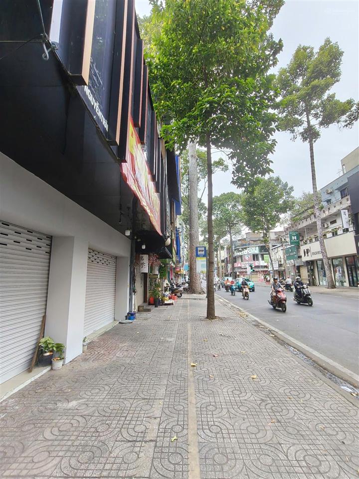 Bán nhà ngang 8 mặt tiền nguyễn trãi , phường 2, quận 5, thành phố hồ chí minh.