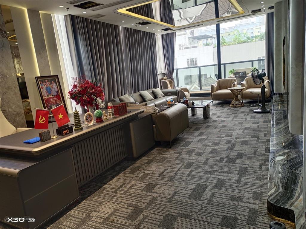 Building lô góc full nội thất 288m2 dịch vọng hậucầu giấy