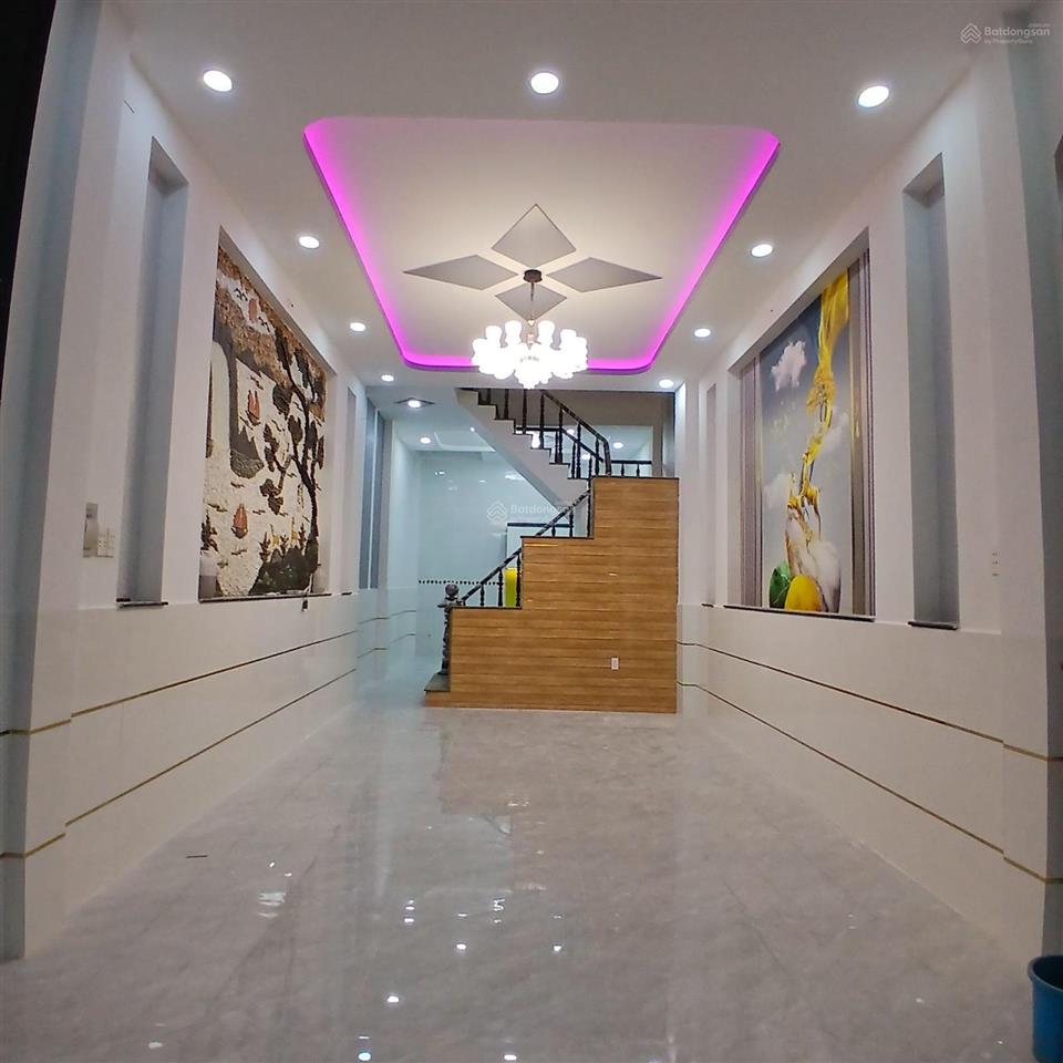 6 tỷ 300 thương lượng, nhà 4 tầng, đường 6 mét, diện tích ngang 4 mét x dài 14 mét