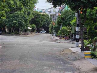 12 tỷ 300 thương lượng, nhà 4 tầng mặt tiền, diện tích  ngang 4 mét x dài 20 mét.